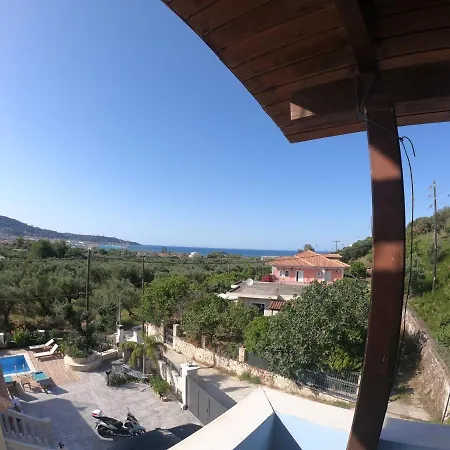 Mavretas 1 Apartment Argassi